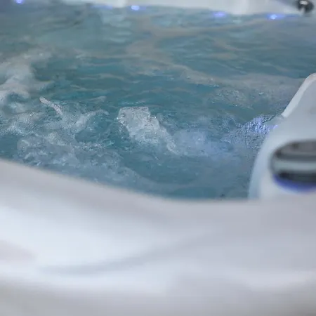 Szarvas - Jakuzzis Vendeghaz