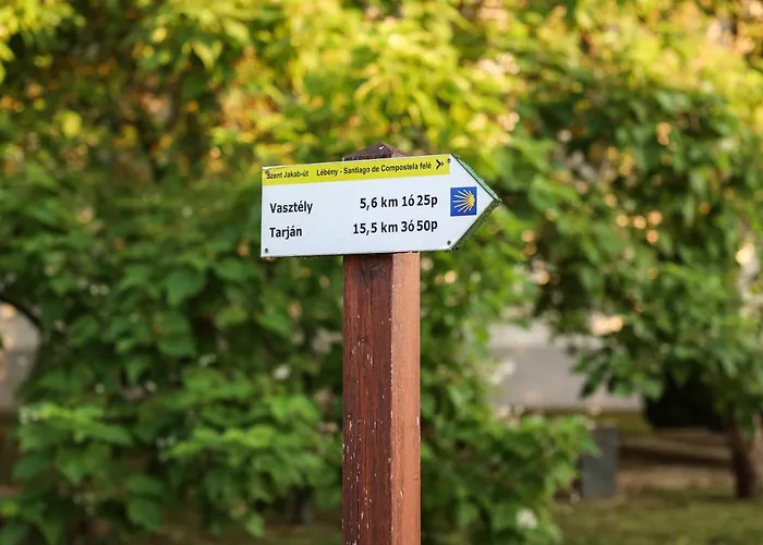 Szarvas - Jakuzzis Vendeghaz Gæstehus 3*
