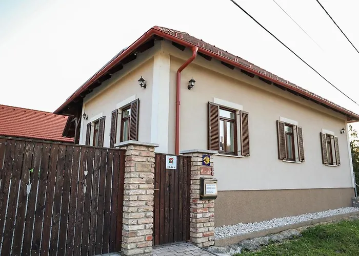 Szarvas - Jakuzzis Vendeghaz Many