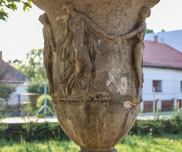 Szarvas - Jakuzzis Vendeghaz 3*